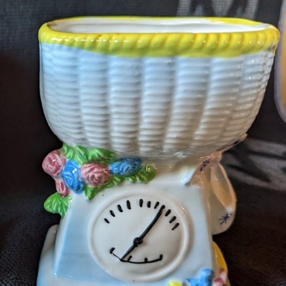 20% OFF Vintage Baby Scales Ceramic Vase/Planter #2 c 1960s - Picture 1 of 10